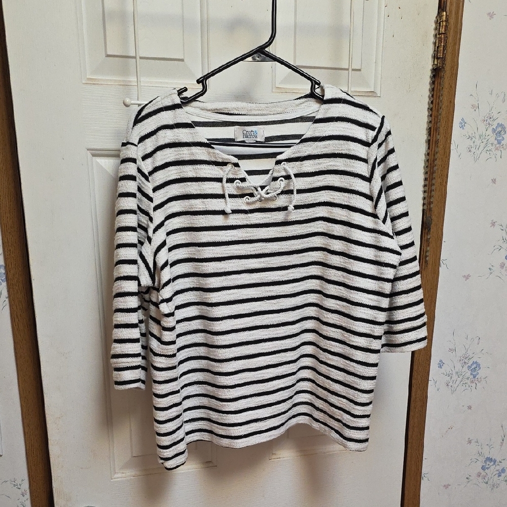 Croft & Barrow Black and White Striped Blouse